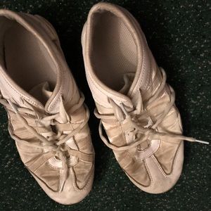 nfinity cheer shoes
